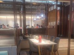 -阿瓦山寨·湘菜现炒·剁椒鱼头王(咸阳总店)