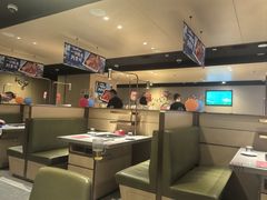 -海底捞火锅(曹安公路店)
