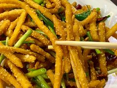 -江湖亮亮蒸虾大排档烤全羊清真(武汉总店)
