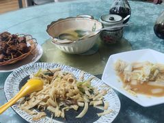 -天天向上素食餐厅(五台山店)