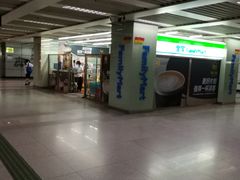 -上海体育馆(地铁站)