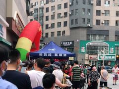 -地利生鲜(万科明天广场店)