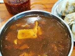 -丁红照水煎包胡辣汤