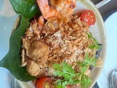 -Chom Cafe and Restaurant