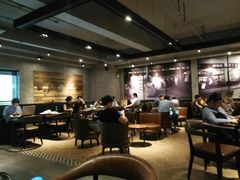 -星巴克(上海虹桥南丰城办公楼店)