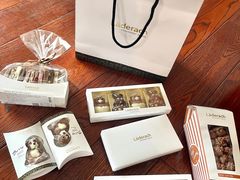 -Laderach 莱德拉(上海环贸iapm店)