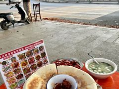 -丹水桥地锅鱼·翘嘴鲌·地方特色全鱼宴(丹江口大坝店)
