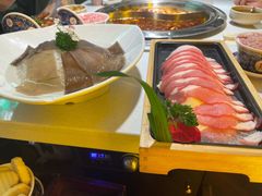 -老房老舍重庆火锅(假日城市店)