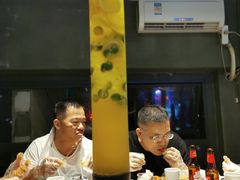 -龙巢盱眙龙虾·牛蛙·烧烤宵夜(八卦岭店)