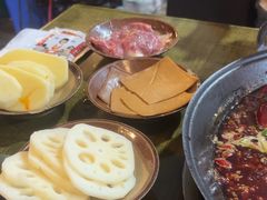 -黄潇洒老火锅(九眼桥宏济巷店)