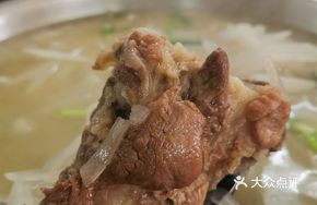 Pork Shank and Radish Strips