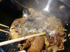 -袁小二大东北铁锅炖(吉祥村总部)