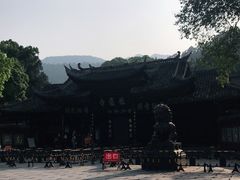 -峨眉山报国寺