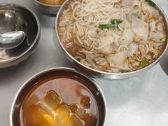 -正宗杨记普洱酸醋米线(总店)