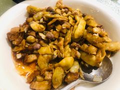 烧肉焖豆角-巴音浩日娲·蒙餐(双林东路店)