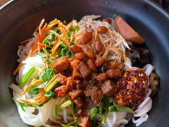 -桥香园过桥米线(国贸店)