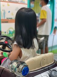 -爆米花儿童美发乐园