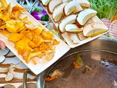 -阿鹏故事野生菌火锅(古城店)