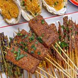 在湘江世纪城！居民楼区隐藏的宝藏烧烤大排档