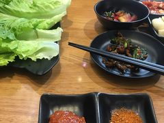 -肉甲韩国木炭烤肉(新壹街1店)