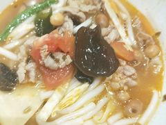 -蒙自源过桥米线(红谷滩万达店)