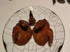 金牌妙龄乳鸽-新荣记(南京西路店)