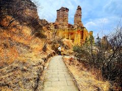 -元谋浪巴铺土林景区