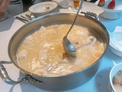 招牌松茸清汤底-洋房火锅(新天地店)