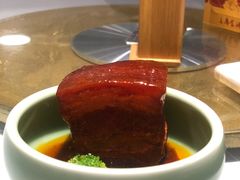 毛家红烧肉-毛家饭店·30年融合新湘菜(汉峪金谷店)