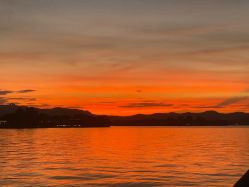 -唯一旅拍·颂当代影像艺术中心(上城店)