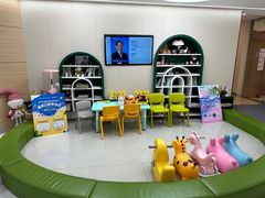 -瑞尔齿科(南京东路名人诊所)