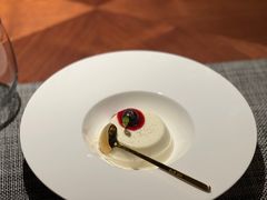 -MONICH牛排融合餐厅(和义大道购物中心店)