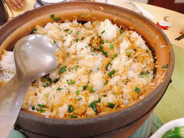 南苑鸡饭-"[薄荷]环境:地铁21号线朱村站d出口."-大众点评移动版