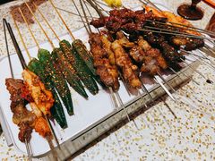-小董哥烤串·爆汁大油边(故宫店)