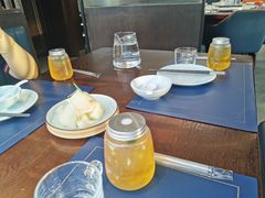 -湖畔鲁菜·二十年老字号餐厅(大明湖店)