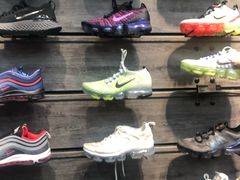 -ABC MART(心斎橋店)