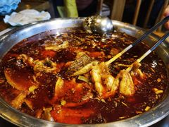 -肖肖酸萝卜鱼火锅(总店)