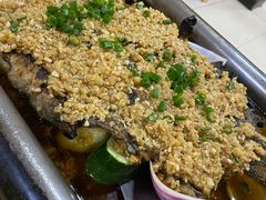 -宏兴烤鱼山庄(宣恩总店)