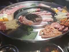 -哈哈碳都·牛肋条无限自助烤肉(宝龙店)
