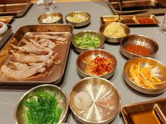 -龙虾奇迹泥炉烤肉(大华三路店)