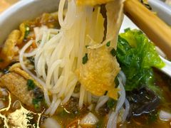 -丽丽三鲜螺蛳粉(田林路店)
