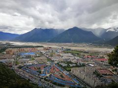 -比日神山