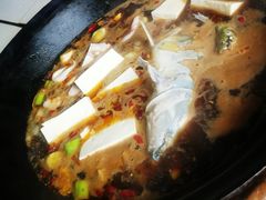 -大鹅岛灶台鱼·铁锅炖(水库路店)