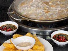 -老来福·非遗酸汤兔(凯旋路店)