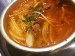 泡菜肥牛汤-本炙炭烤·蒲烧活鳗料理店(金沙洲店)