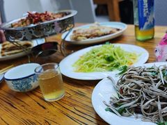 -溢心园香河肉饼总店