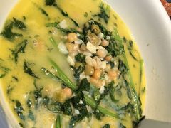 -阿瓦山寨·湘菜现炒·剁椒鱼头王(咸阳总店)