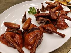 脆皮烤乳鸽-御宝轩(益丰·外滩源店)