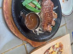 -玛格萝妮比萨屋(四平店)