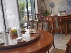 包厢-河鱼鲜特色农家院